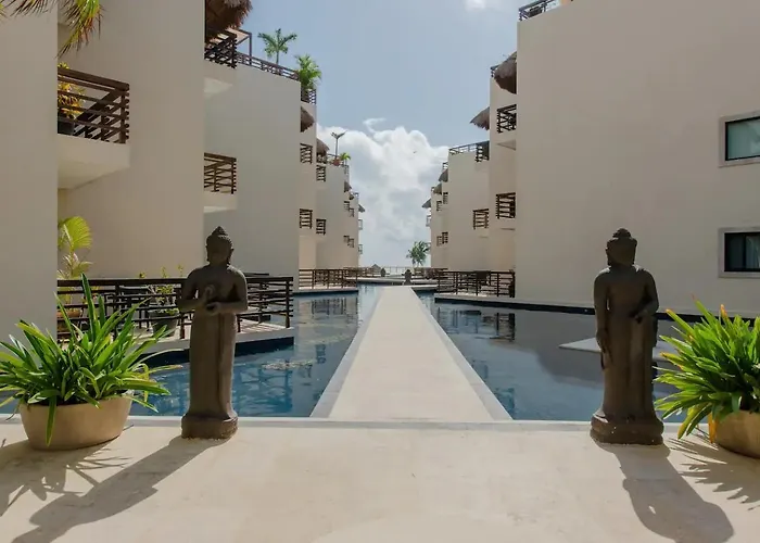 Aldea Thai Downtown Oceanview Residences 3*