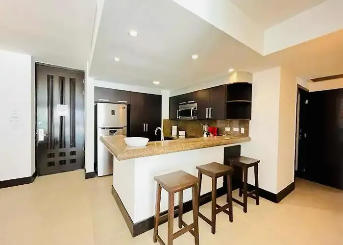 Apartahotel Aldea Thai Downtown Oceanview Residences